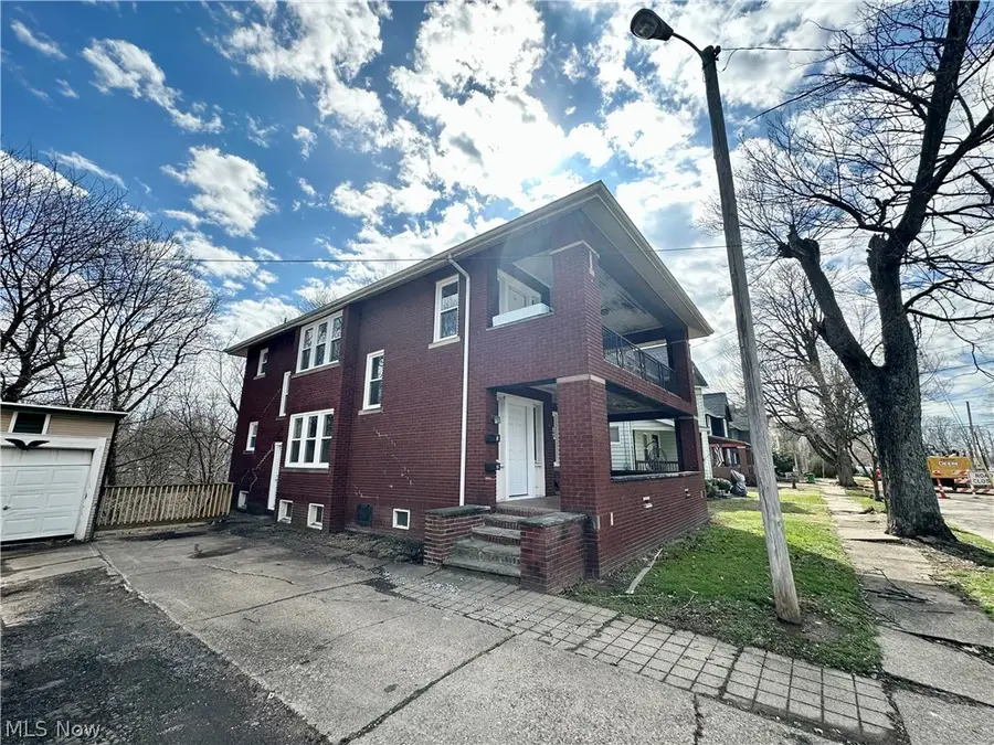 615 Wellman Sw Avenue, Massillon, OH 44646 - #3