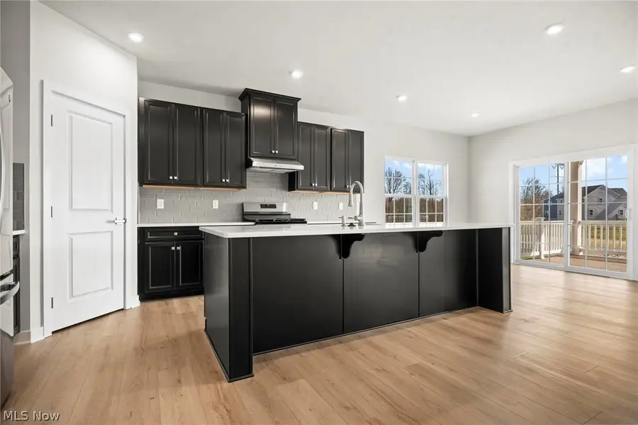 2032 Viewpointe Court, Columbia Station, OH 44028 - #3