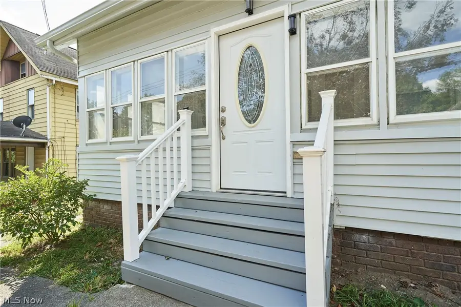 2154 12th Sw Street, Akron, OH 44314 - #3