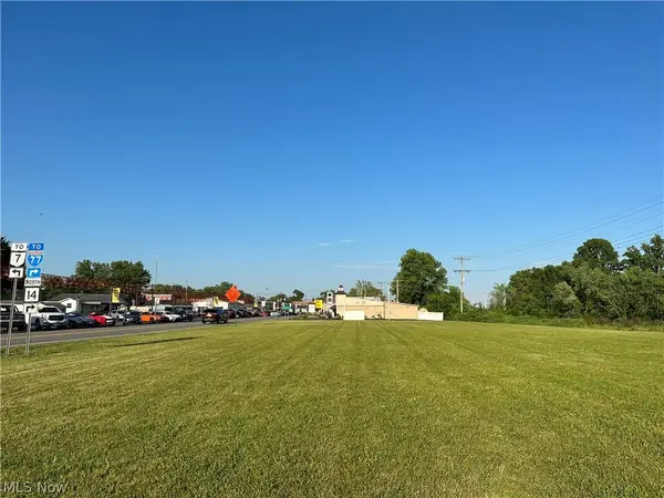 Rt 14, Williamstown, WV 26187