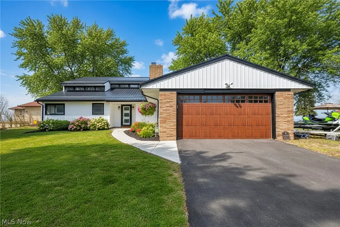 32321 Lake Shore Boulevard, Willowick, OH 44095 - #1