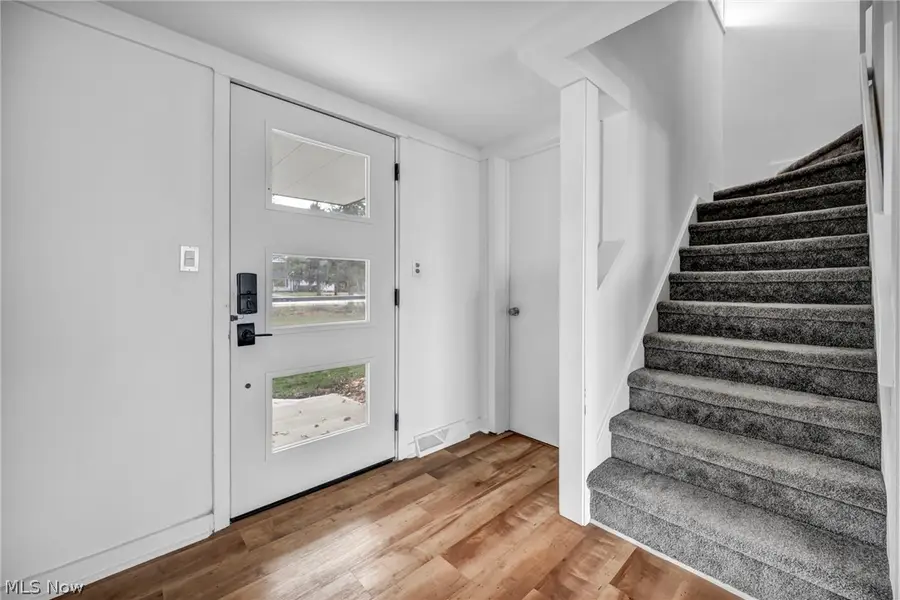 32321 Lake Shore Boulevard, Willowick, OH 44095 - #3