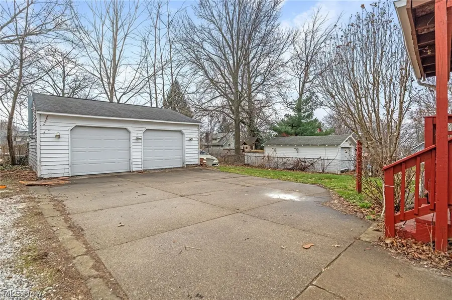 1516 Newton Street, Akron, OH 44305 - #3