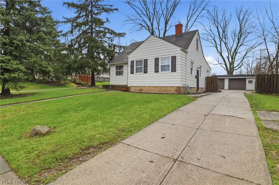 6703 Theota Avenue, Parma, OH 44129 - #2