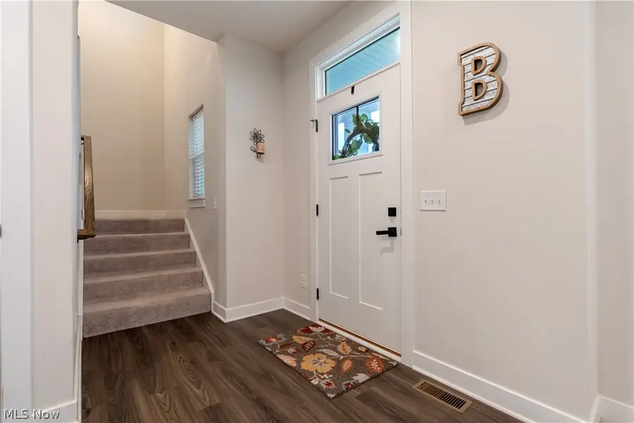 3349 Stoneleigh Ne Road, Canton, OH 44721 - #3