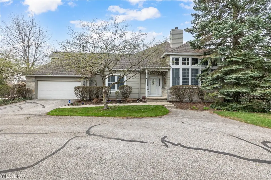 71 Haskell Drive, Bratenahl, OH 44108 - #1