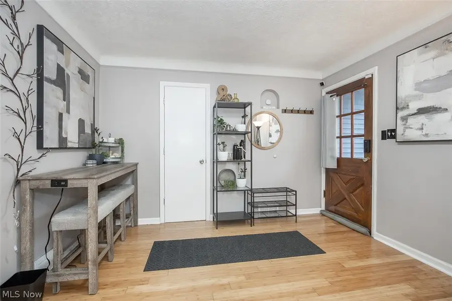 370 Taft Avenue, Bedford, OH 44146 - #2