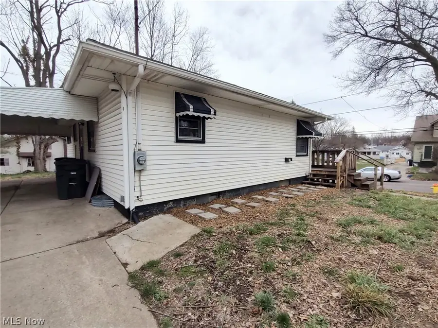 600 Eastland Avenue, Akron, OH 44305 - #3