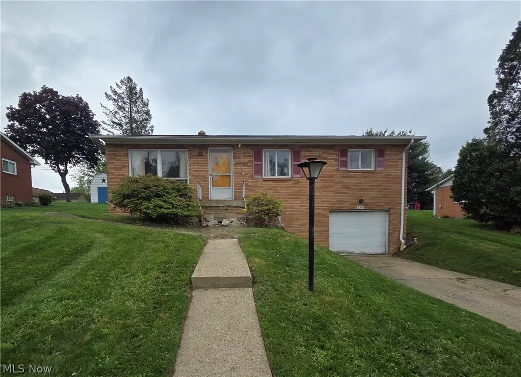 238 Meadowbrook Drive, Steubenville, OH 43953 - #1