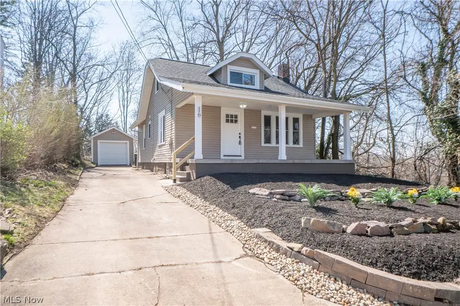 16 E Catawba Avenue, Akron, OH 44301 - #2
