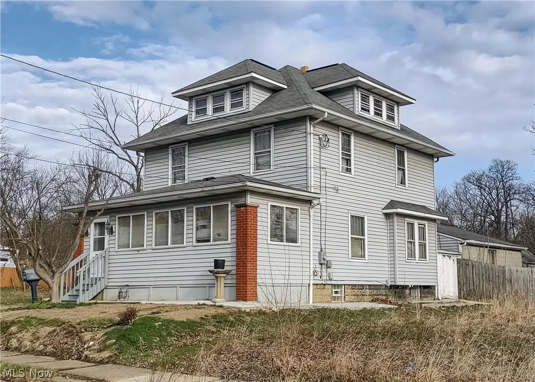 63 W Long Street, Akron, OH 44301 - #1