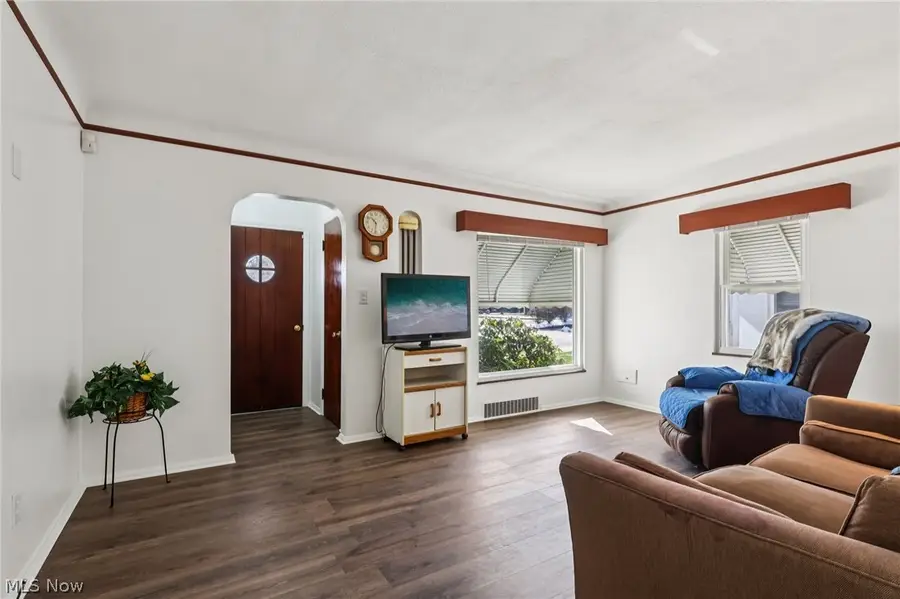 4252 Ridgeview Road, Cleveland, OH 44144 - #3