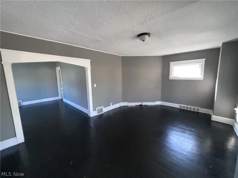 4291 E 114th Street, Cleveland, OH 44105 - #2