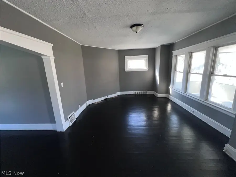 4291 E 114th Street, Cleveland, OH 44105 - #3