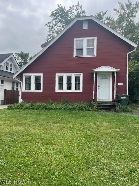 9722 Robinson Avenue, Garfield Heights, OH 44125 - #1
