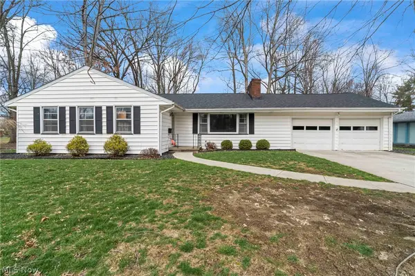 296 Moreland Drive, Canfield, OH 44406