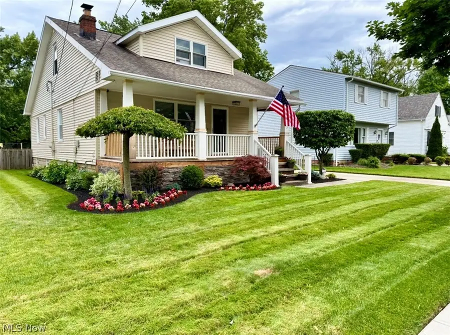 1383 Churchill Road, Lyndhurst, OH 44124 - #2