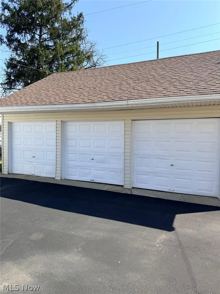 6227 Ridge Road, Parma, OH 44129 - #3