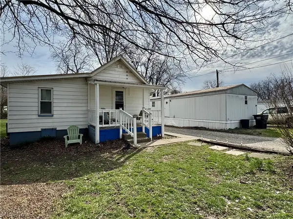 969 Linn Street, Coshocton, OH 43812