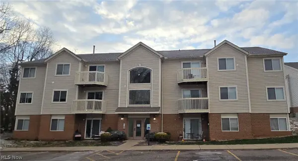 1452 Buckingham Gate Boulevard #D, Cuyahoga Falls, OH 44221