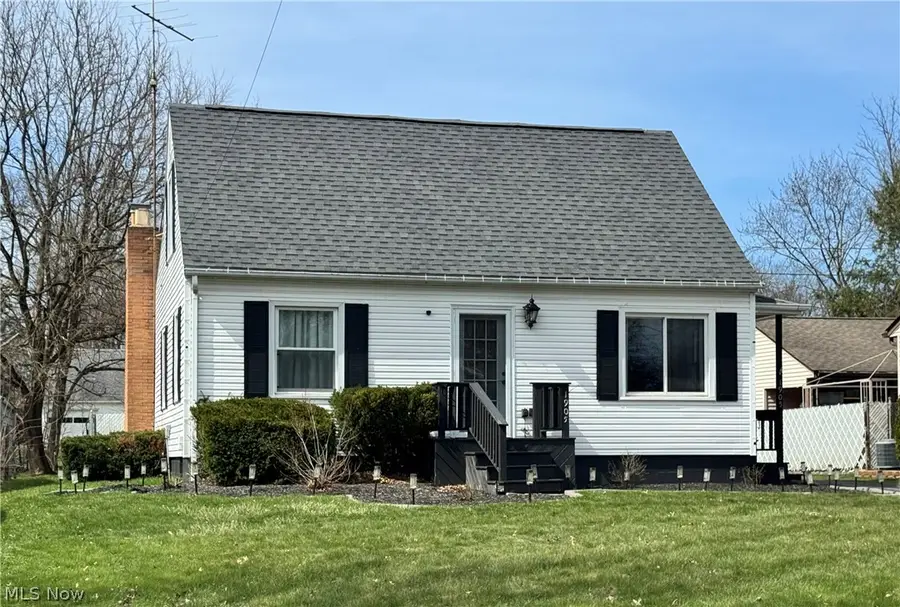 1905 Monticello Nw Avenue, Warren, OH 44485 - #2