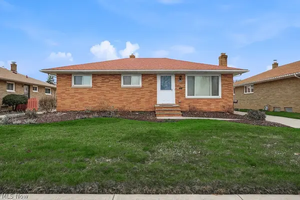 4882 Southwood Drive, Brooklyn, OH 44144