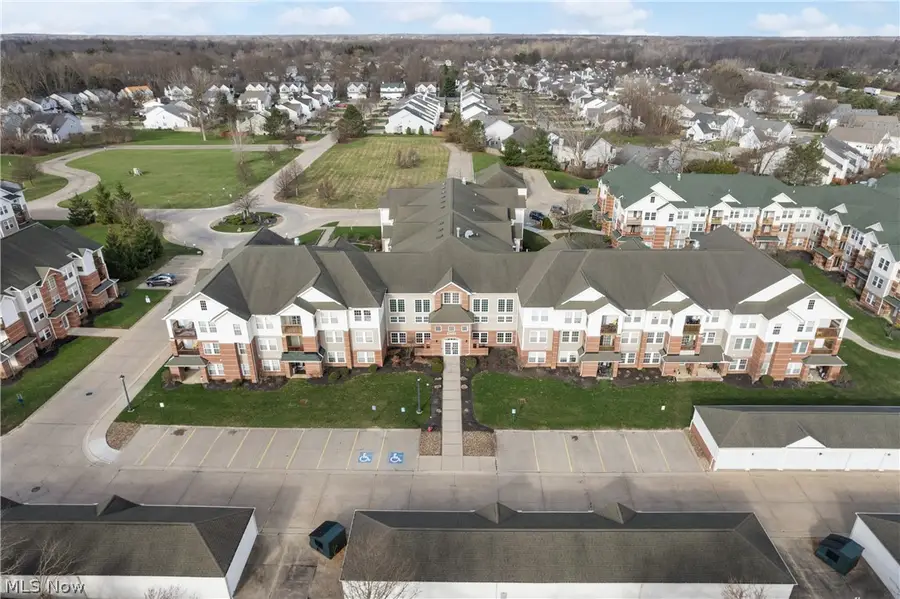 23003 Chandlers Lane #224, Olmsted Falls, OH 44138 - #3