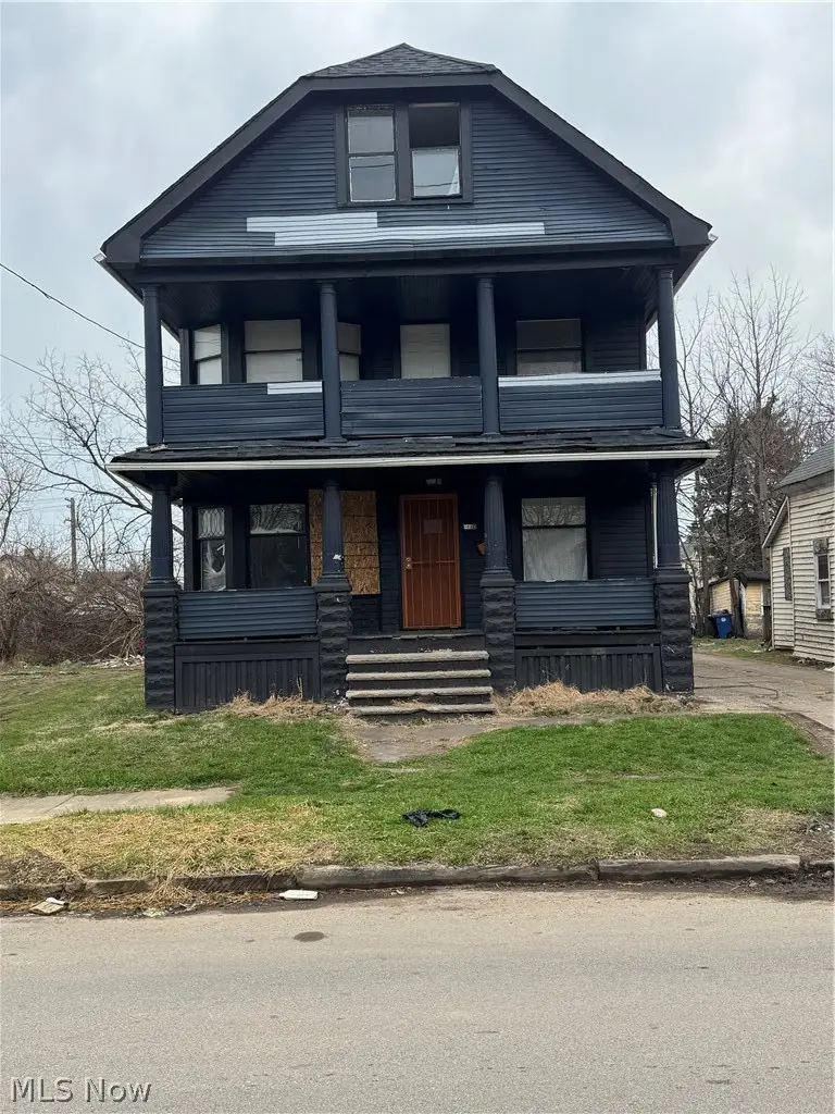 6211 Fullerton Avenue, Cleveland, OH 44105 - #1