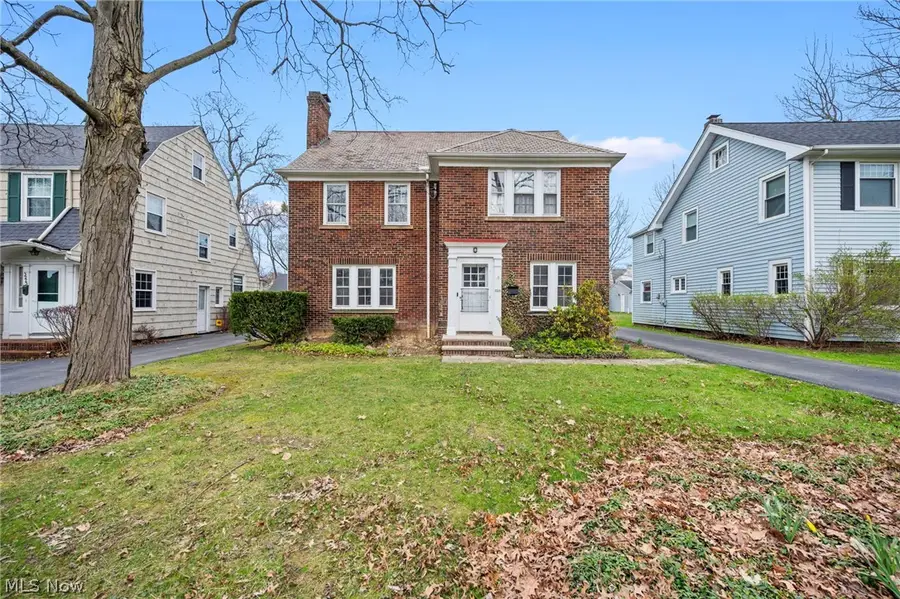 3281 Braemar Road, Shaker Heights, OH 44120 - #2