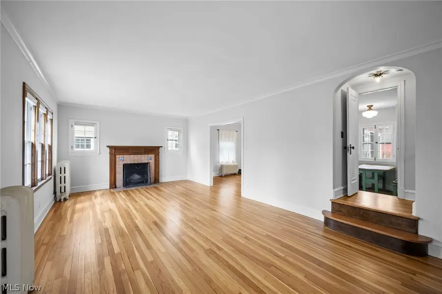 3281 Braemar Road, Shaker Heights, OH 44120 - #3