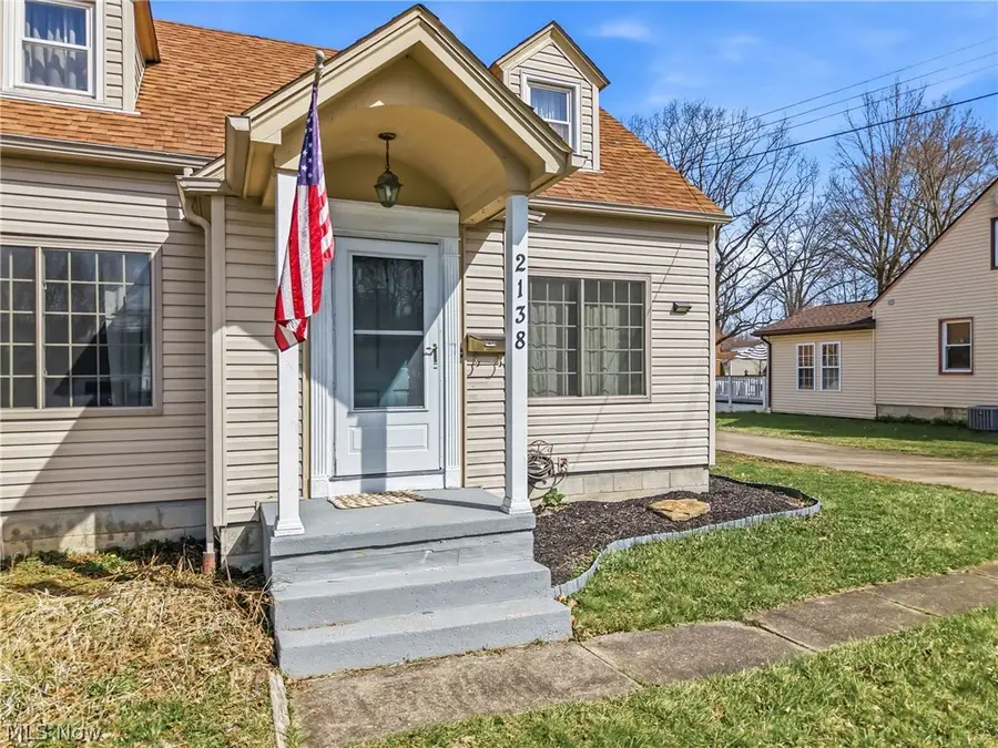 2138 Hermosa Drive, Youngstown, OH 44511 - #3