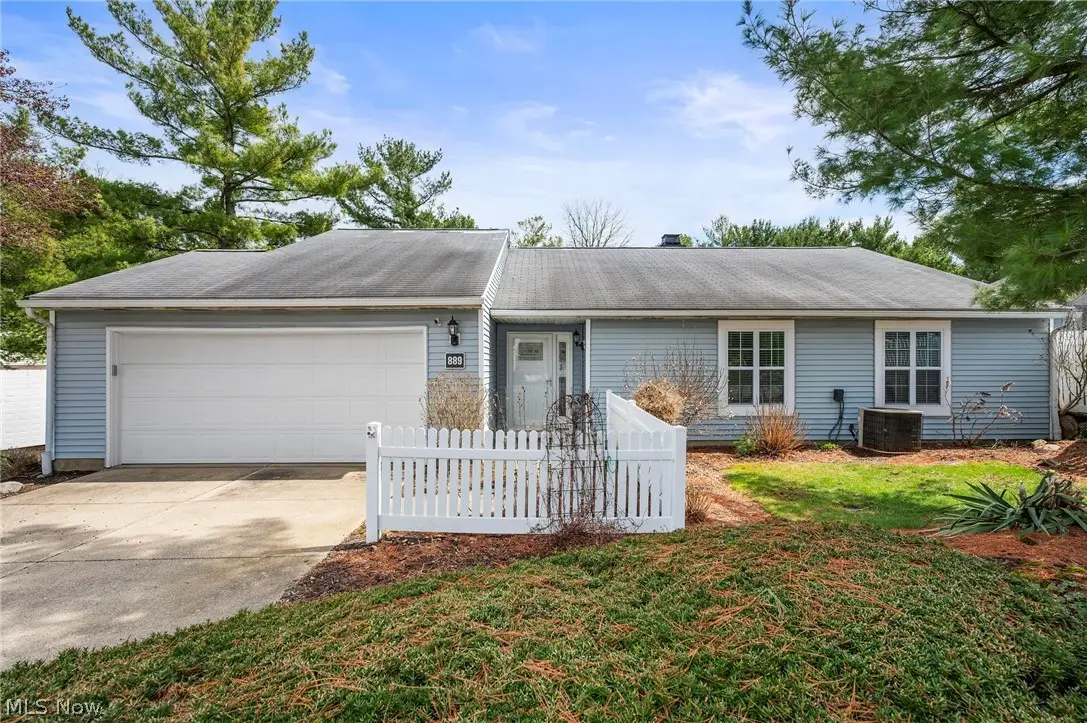 889 Lynnhaven Lane, Akron, OH 44313 - #1