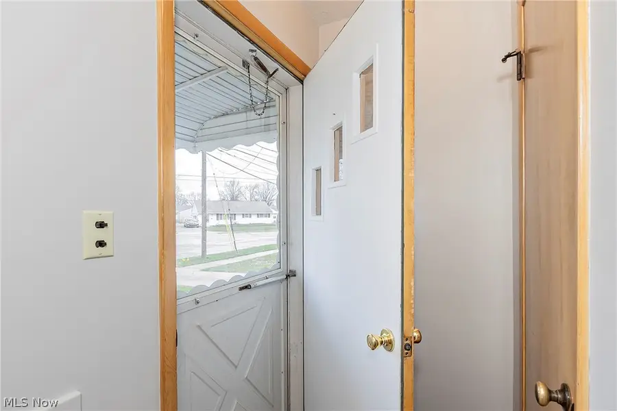 30104 Warren Road, Wickliffe, OH 44092 - #3