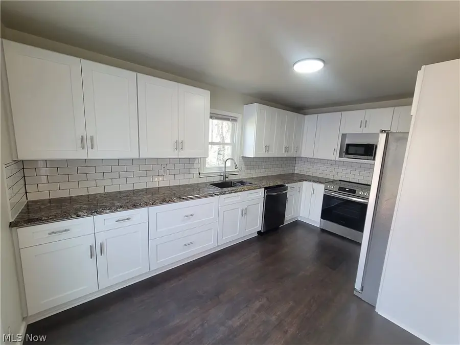 923 Russell Avenue, Akron, OH 44307 - #2