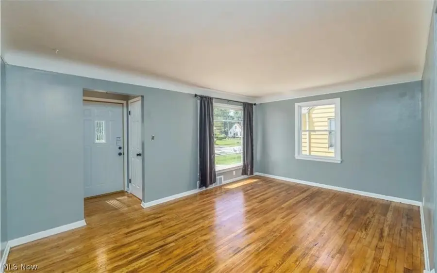 13815 Cranwood Park Boulevard, Garfield Heights, OH 44125 - #2