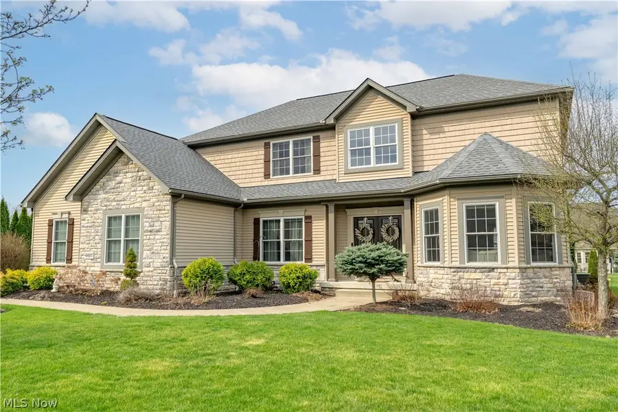 6607 Woodbridge Nw Circle, Massillon, OH 44646 - #2