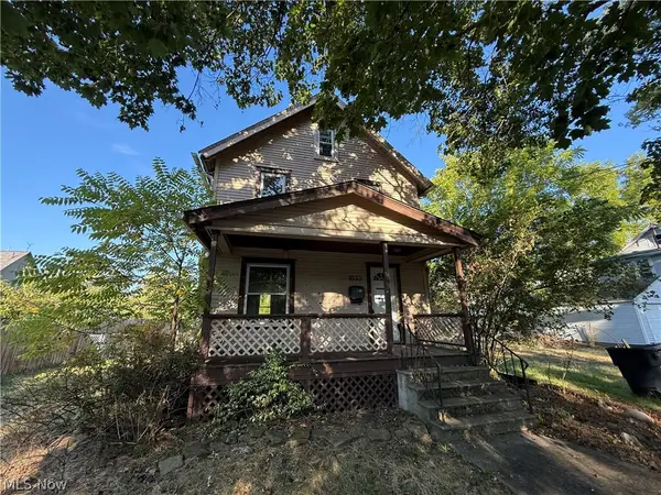 1033 Olive Ne Avenue, Warren, OH 44483