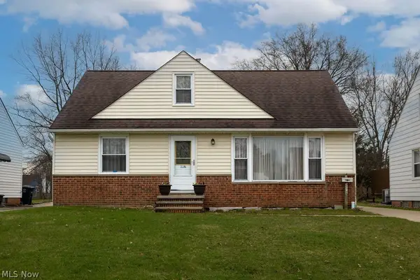 5372 Huron Road, Lyndhurst, OH 44124