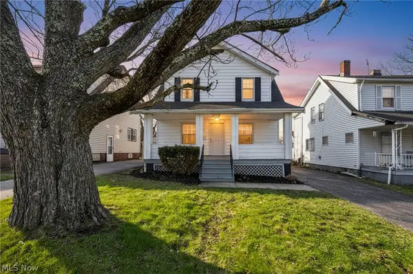 13620 S Parkway Drive, Garfield Heights, OH 44105