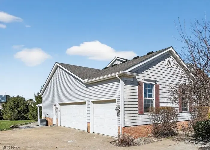 6740 Bridgestone Ne Circle, Canton, OH 44721 - #3