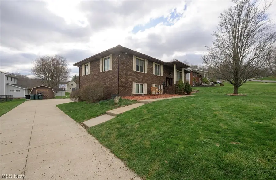 5326 Hillsboro Se Avenue, Canton, OH 44707 - #3
