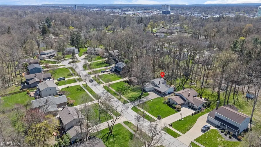 27491 Linwood Circle, North Olmsted, OH 44070 - #3