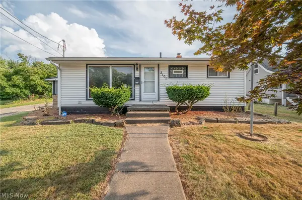 2101 Cherry Hill Avenue, Youngstown, OH 44509