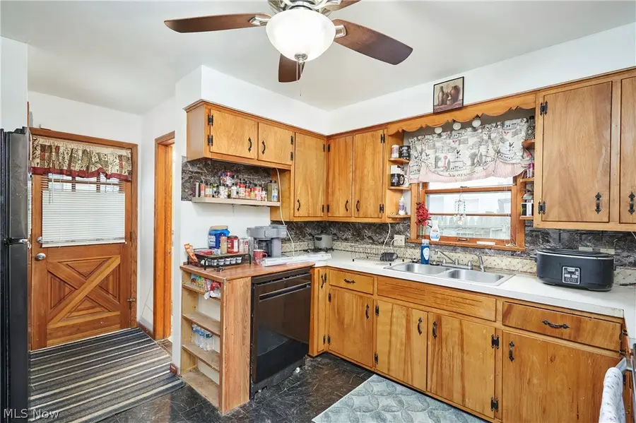 341 Lookout Avenue, Akron, OH 44310 - #2