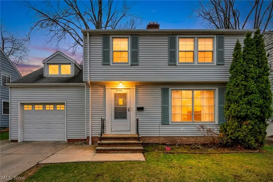 25400 Glenbrook Boulevard, Euclid, OH 44117 - #2