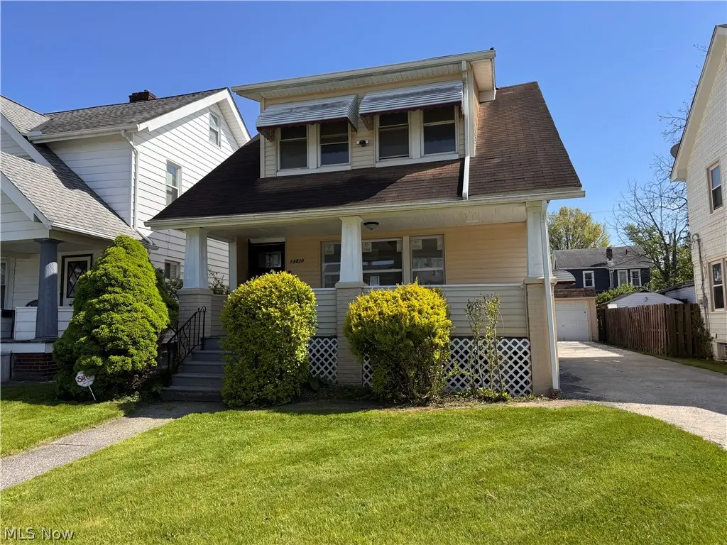 13820 S Parkway Drive, Garfield Heights, OH 44105 - #1