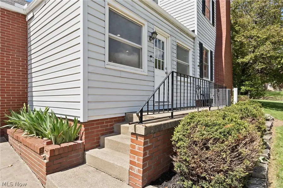 400 31st Nw Street, Canton, OH 44709 - #2