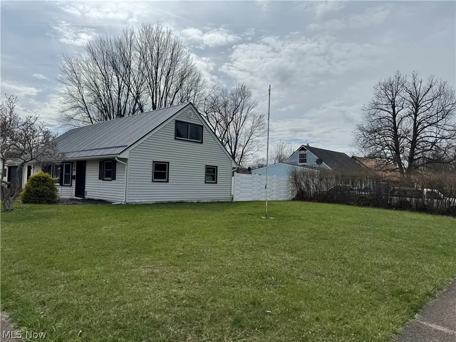 565 Irving Park Boulevard, Sheffield Lake, OH 44054 - #2
