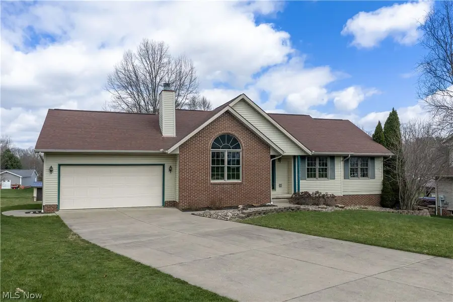 1389 N Milburn Ne Square, Bolivar, OH 44612 - #2