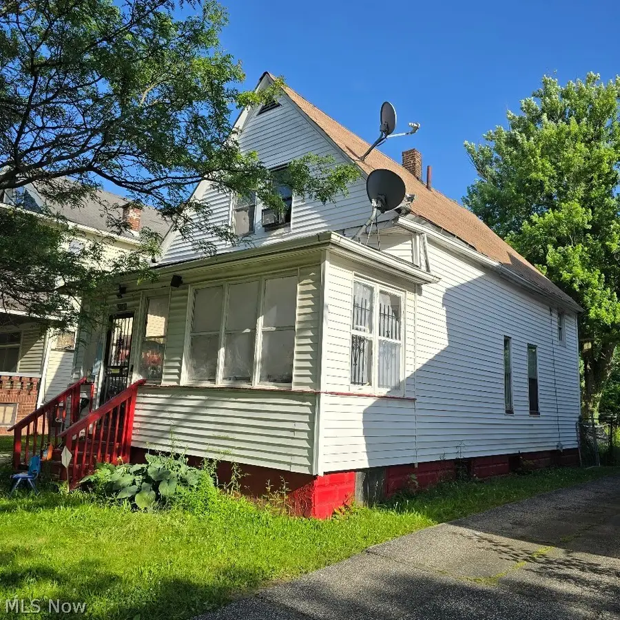 12718 Holborn Avenue, Cleveland, OH 44105 - #2